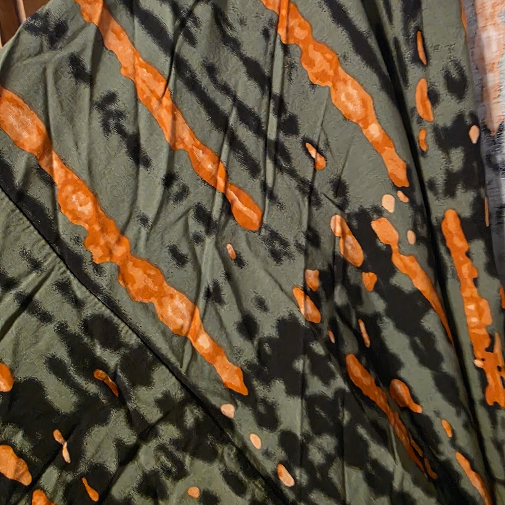 Source Unknown Green and Orange Robe - Picture 3 of 4